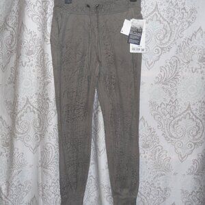 NWT Lululemon 6 Olive Thread Dye Jogger Slim Fit Mid Rise